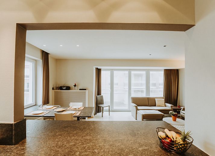 Modern kitchen in Apartment Goethe, close to the beach in De Haan, Belgian coast, with stylish decor and lots of natural light.