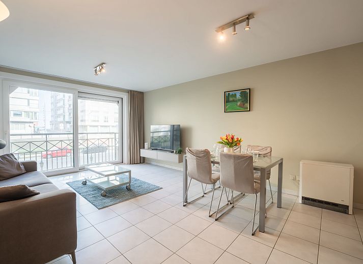 Moderne keuken in Appartement Flipper nabij het strand in De Haan, Belgische kust, ideaal voor een comfortabel verblijf.