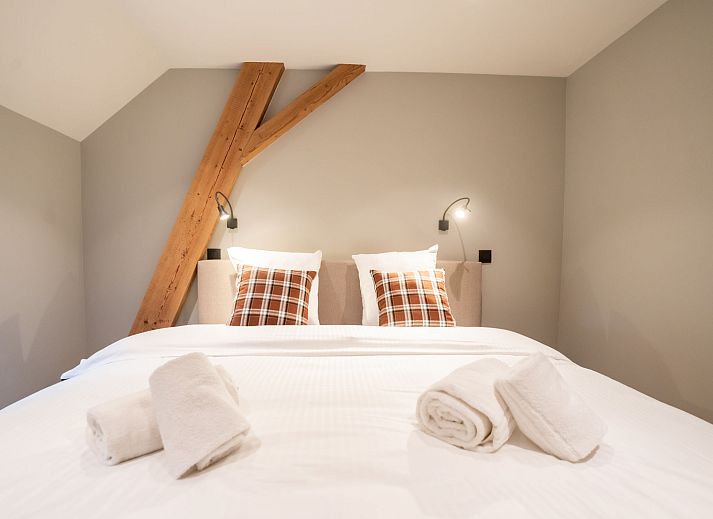 Moderne badkamer in Vakantiehuis Huyze Ter Bercken, De Haan, Belgische kust. Stijlvol sanitair voor een comfortabel verblijf.