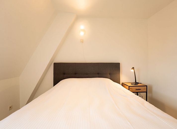 Moderne keuken in Appartement Koekoeksnest Penthouse at the beach, gelegen in De Haan aan de Belgische kust, ideaal voor een comfortabel verblijf.
