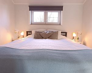 Guest house 011002 - Holiday property West Flanders - Vakantiehuis Duinenhuisje 25 parking and shared pool