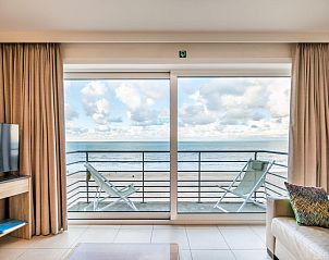 Les Petrels sixth vacation home in Koksijde, West Flanders with beautiful sea view from the spacious terrace.