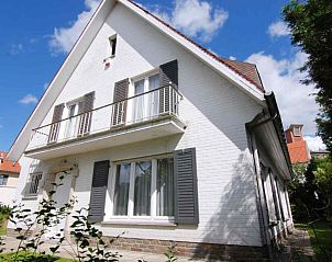 Guest house 013903 • Holiday property West Flanders • Groepsaccommodatie voor 24 personen in de Panne op 300 meter 