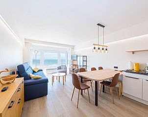 Reno - 0701 vakantiehuis in Middelkerke, West-Vlaanderen met moderne woonkamer en zeezicht, ideaal voor een ontspannen verblijf.