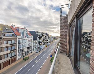 Modernes Esszimmer im Ferienhaus Peter Pan  0403, Middelkerke, Westflandern, mit stilvoller Einrichtung und gerumiger Kche.