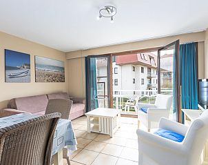 Cozy living room in vacation home Green Garden block 1 - 0105, Middelkerke, West Flanders, with spacious terrace and views of the surroundings.