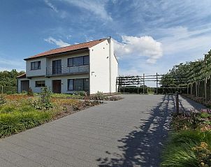 Ingang van Villa Veldzicht, een stijlvol vakantiehuis in Glabbeek, Vlaams-Brabant, Belgi.