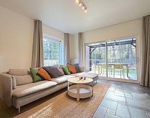 Lierelodge cottage in Oud-Turnhout, Antwerp, surrounded by nature and wooded area, ideal for relaxation and rest.