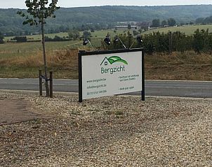 Guest house 053008 - Holiday property Limburg - Vakantiehuis Chalet 11 - Bergzicht Teuven
