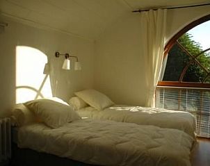 Guest house 060422 - Holiday property Liege - Vakantiehuis am Teich