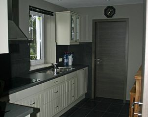 Fully equipped kitchen in vacation home Herresbach, located in Ardennes, Belgium.