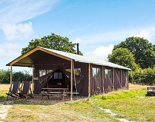 Guest house 083324 - Tent house Namur - Tenthuisje met warme priv�douche naast de tent