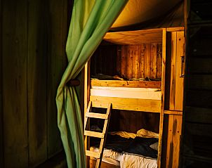 Guest house 083325 - Tent house Namur - Tenthuisje met warme priv�douche in de tent en hottub