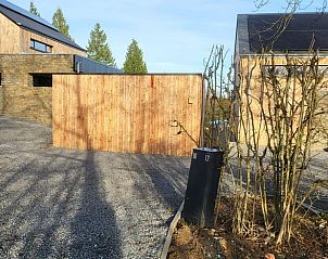 Vakantiehuis in Grandmenil, Ardennen biedt een moderne buitenruimte met houten gevel in Luxemburg, Belgi.