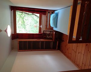 Single room in La Terra vacation home Durbuy, overlooking the garden.