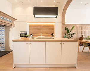 Guest house 1102126 - Apartment Belgian Coast - Appartement Historical and spacious "La Tourelle I"