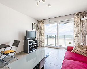 Cozy living room in Ter Duinen - 0601, vacation home in Blankenberge, Belgian coast, with beautiful sea view and modern amenities.