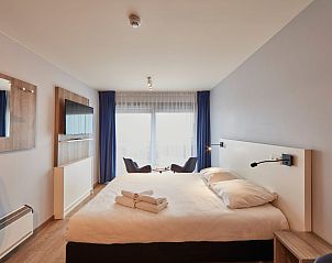 Komfortables Schlafzimmer in Studio mit teilweisem Meerblick ohne Balkon, Blankenberge, Belgische Kste, ideal fr 2 Personen.