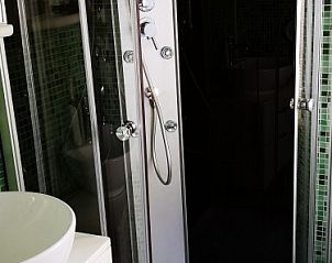 Modern shower in chalet Jabbeke no 42, De Haan, Belgian coast, for a refreshing experience.