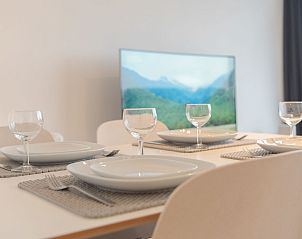 Stylishly furnished dining area in Apartment Seaview 2, Bredene, Belgian coast. Enjoy comfort and modernity by the sea.