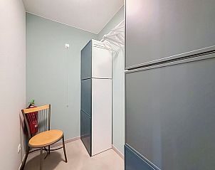 Praktische binnenruimte van Appartement Blutsyde - Deauville, Bredene, Belgische kust, met moderne opbergruimte.
