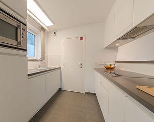 Modern kitchen in Apartment Ocean, Bredene on the Belgian coast, ideal for a comfortable stay in a vacation apartment.