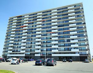 Appartement Residentie Calista 213 in Bredene aan de Belgische kust, een modern vakantieverblijf met ruime parkeergelegenheid en prachtig uitzicht.