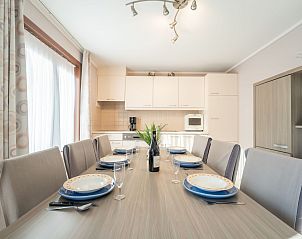 Gemtliche Essecke im Ferienhaus Vissershuisje 9/18, Bredene, Belgische Kste. Ideales Ferienhaus fr Familienabende in Belgien.