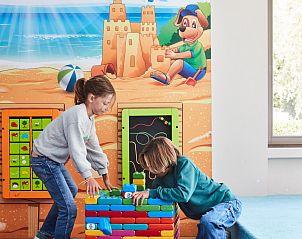 Guest house 111063 - Holiday property Belgian Coast - Familiestudio | 2 volwassenen - 3 kinderen