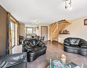 Spacious living room of PAPAVER - LD 384744, vacation home in Adinkerke - De Panne, Belgian coast. Comfortable sitting area and modern furnishings.
