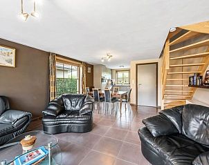 Cozy living room of vacation home PAPAVER - LD 384744 in Adinkerke, De Panne, Belgian coast, with comfortable sitting area and modern kitchen.