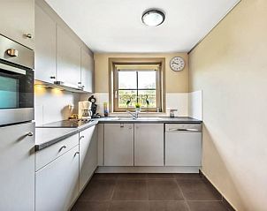 Modern kitchen in vacation home PAPAVER - LD 384744 in Adinkerke, Belgian coast. Enjoy comfort and functionality during your stay.