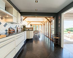 Guest house 1140110 - Holiday property Belgian Coast - Vakantiehuis Villa Rosetree with sauna and pool table