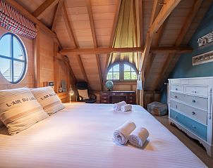 Guest house 1140110 - Holiday property Belgian Coast - Vakantiehuis Villa Rosetree with sauna and pool table