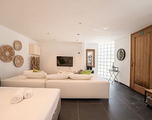 Guest house 1140110 - Holiday property Belgian Coast - Vakantiehuis Villa Rosetree with sauna and pool table