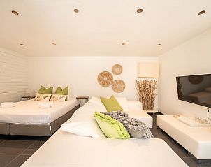 Guest house 1140110 - Holiday property Belgian Coast - Vakantiehuis Villa Rosetree with sauna and pool table