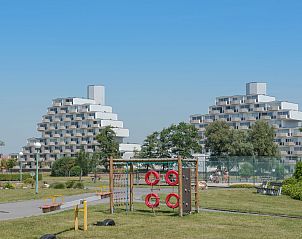 Guest house 1140116 - Apartment Belgian Coast - Appartement Maya - Parking and distant view