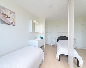 Guest house 1140116 - Apartment Belgian Coast - Appartement Maya - Parking and distant view