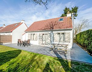 Enjoy the tranquility at Holiday home Il Passimento in De Haan, Belgian coast. Relax on the sunny terrace of this charming vacation home.